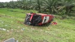 Bus Bawa Puluhan Penumpang Kecelakaan di Tol Medan-Tebing Tinggi, Korban Dievakuasi di 2 RS