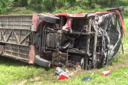 Detik-Detik Kecelakaan Maut Bus Halmahera di Tol Medan-Tebingtinggi, 4 Orang Tewas<