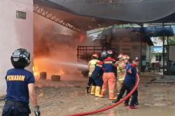 Gudang Penyimpanan LPG di Barito Selatan Terbakar, 3 Bangunan Hangus<