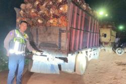 Kecelakaan Motor Tabrak Truk Sawit di Bangka Barat, Kepala SPPG Mentok Tewas<