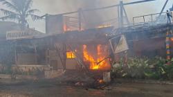 Kafe Resto di Pangandaran Ludes Terbakar, Pemadaman Sempat Terkendala Angin Kencang<