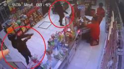 Perampokan Minimarket di Tangerang Terekam CCTV, Pelaku 2 Orang Bawa Senpi<