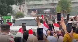 Presiden Prabowo Kunjungi Seskoad Bandung, Ratusan Siswa Histeris Sambut Kepala Negara<