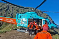 WNA Malaysia Jatuh di Gunung Rinjani, Tim SAR Kerahkan Helikopter<