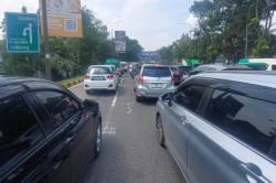 Libur Panjang Iduladha, Puluhan Ribu Kendaraan Masuk Bandung via Tol Pasteur<