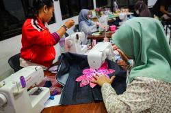 Pemerintah Dorong UMKM Baru Lewat Pelatihan Menjahit