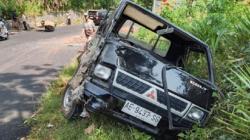 Tikungan Berbahaya di Ponorogo, Truk Ekspedisi dan Pikap Tabrakan<
