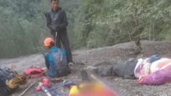 Pendaki Gunung Semeru Jatuh ke Jurang, Tim SAR Berjibaku Evakuasi Korban<