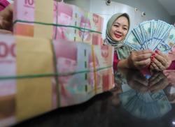 Rupiah Tembus Rp18.049 per Dolar AS, Terlemah Sepanjang Sejarah