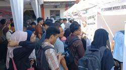 Ribuan Pencari Kerja Padati Job Fair di Semarang, Pagi hingga Sore Pelamar Berdatangan<