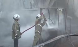 Pabrik Kayu di Kawasan Industri Candi Semarang Terbakar, 6 Damkar Dikerahkan<