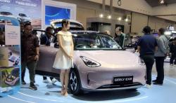 Seberapa Hemat Mobil Listrik? Segini Perbandingan Biaya Geely EX2 Vs Mobil Bensin