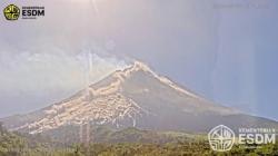 Gunung Merapi Kembali Luncurkan Awan Panas 2 Kilometer, Status Siaga<