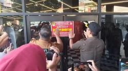 Tempat Hiburan Malam Jadi Pesta Gay di Karawang Ternyata Jual Minuman Beralkohol Tanpa Izin<