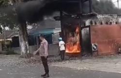 Pom Mini di Bondowoso Meledak dan Terbakar, 3 Orang Luka-Luka<