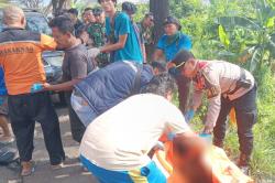 Mayat Perempuan Membusuk Ditemukan di Selokan Pinggir Jalan Arteri Weleri Kendal<