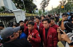 Gibran Terima 15 Mahasiswa Pendemo di Istana Wapres 