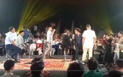 UGM Memanas! Diskusi 3 Pejabat Negara Digerebek Massa, Budiman Sudjatmiko Dievakuasi