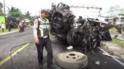 Kronologi Kecelakaan Maut 3 Truk di Jalinsum Lampung Selatan, Rem Blong Hilang Kendali<