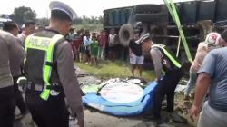 Kecelakaan Beruntun 3 Truk di Jalinsum Lampung Selatan, 2 Orang Tewas