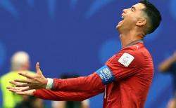 Cristiano Ronaldo Disoraki Nama Messi usai Portugal Ditahan RD Kongo, Reaksinya Mengejutkan!