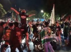 Tragis! 2 Remaja Dikeroyok Oknum Bonek saat Konvoi Ultah Persebaya, 1 Tewas<