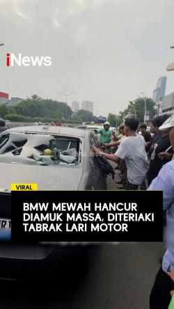 BMW Mewah Hancur Diamuk Massa, Diteriaki Tabrak Lari Motor