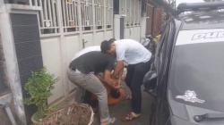 Driver Taksi Online Jadi Pengedar Narkoba, Meronta saat Ditangkap Usai Tabrak Rumah dan Motor
