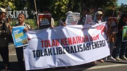 Mahasiswa dan Pemuda Demo di Surabaya, Tolak Kenaikan Harga BBM dan Liberalisasi Energi