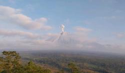 Gunung Semeru Erupsi Pagi Ini, Semburkan Abu Vulkanik Setinggi 1,4 Km