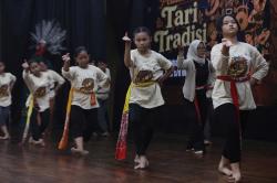 Potret Pelatihan Tari Tradisional di Tanah Abang