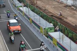 Menyusuri Trotoar Darurat Bundaran HI Menyerupai Labirin Taman