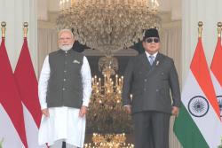 Prabowo Terima Kunjungan PM India Narendra Modi di Istana Merdeka