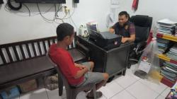 Terungkap! Sopir Ekspedisi Tewas di Kamar Kos Makassar Dibunuh Rekan Kerja, Pelaku Ditangkap