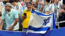 Usir Mesir dari Piala Dunia, Suporter Argentina Bentangkan Bendera Israel