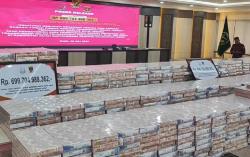 Penampakan Tumpukan Uang Rp688 Miliar Sitaan Kasus Korupsi Batu Bara di Kukar
