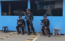 Polda Metro Jaya Masih Dijaga Ketat Brimob Bersenjata