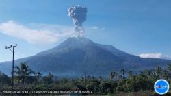 Gunung Lewotobi Laki-Laki Erupsi Lagi Pagi Ini, Kolom Abu Capai 1 Km