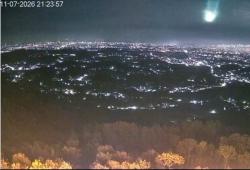 Terungkap! Ini Rangkaian Meteor Raksasa Jatuh Membelah Langit Pulau Jawa