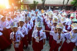 Antusiasme Siswa Baru Ikuti Hari Pertama Sekolah Ajaran 2026/2027