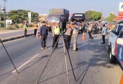 Korlantas Polri Olah TKP Kecelakaan Maut Pikap Tewaskan 12 Orang di Indramayu