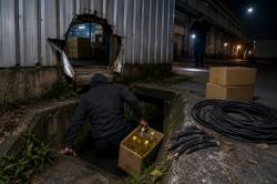 Menyusup Lewat Got, Pria di Bekasi Bobol Gudang demi Curi Minyak Sayur