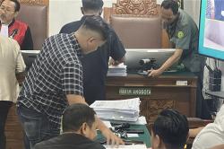 Sidang Praperadilan Roy Suryo, Polda Metro Serahkan Tumpukan Dokumen Bukti Penetapan Tersangka Sah
