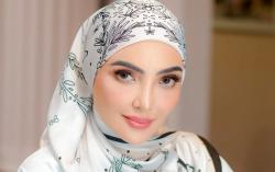 Ashanty Akui Sempat Tergoda Lepas Hijab, Berat Singkirkan Baju Lama Berlabel