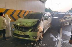 Kecelakaan Beruntun 4 Mobil di Tol JORR Pasar Rebo, Dipicu Rem Mendadak