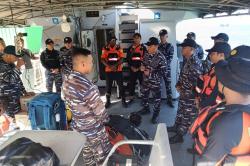Kapal Bawa 11 Turis Asing Tenggelam di Teluk Tomini Sulteng, Nakhoda Masih Hilang