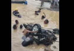 Kecelakaan Maut Travel Terjun ke Sungai di Mersam Batanghari, 1 Tewas 2 Luka-Luka