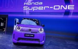 Honda Luncurkan Super-ONE di GIIAS 2026, Mobil Listrik Berwarna Ikonik 