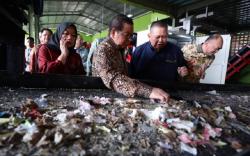 Pramono Ubah Total Sistem Pengelolaan Sampah di Jakarta, Kini Wajib Dipilah