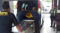 Tangis Pilu Keluarga Korban KM Mutiara Santosa di RS Bhayangkara Polda Jatim